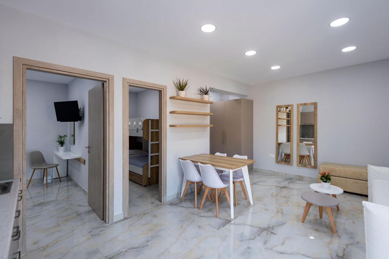 Peters Place - Paros Resort Parasporos Exterior photo